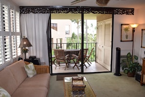 View of the lanai off of living room