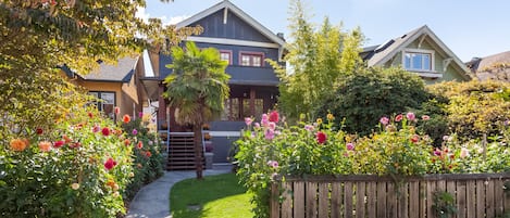 A beautiful well kept character  home in west Kits, a must! Owner is Superhost!