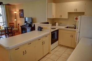 Fully stocked kitchen in this oceanfront condo