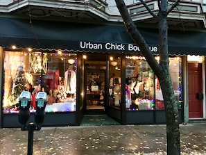 The Newport Inn, Urban Chick Boutique and True Colors Salon all under one roof!