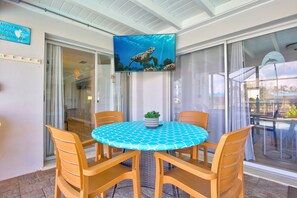 Outdoor area with streaming TV options