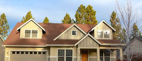 Wonderful Westside Bend House 