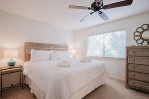 1 Ocean Gate - Bedroom 1: King