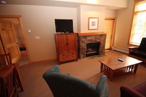 Fireplace and flat screen TV in Living room