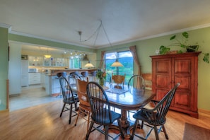 Second Floor Dining Area with ample seating for all 