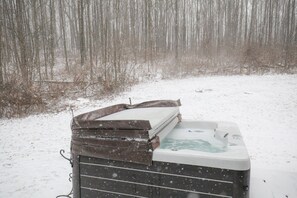 Bain à remous extérieur