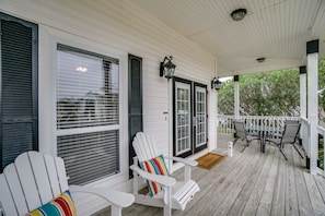 Wrap-Around Front Porch