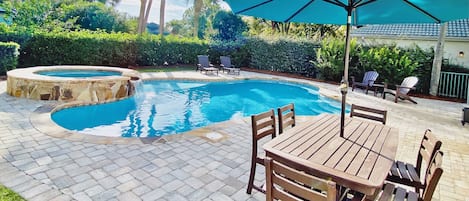 Silver Blessings - Heated Private Pool/Hot Tub + FREE Golf Cart