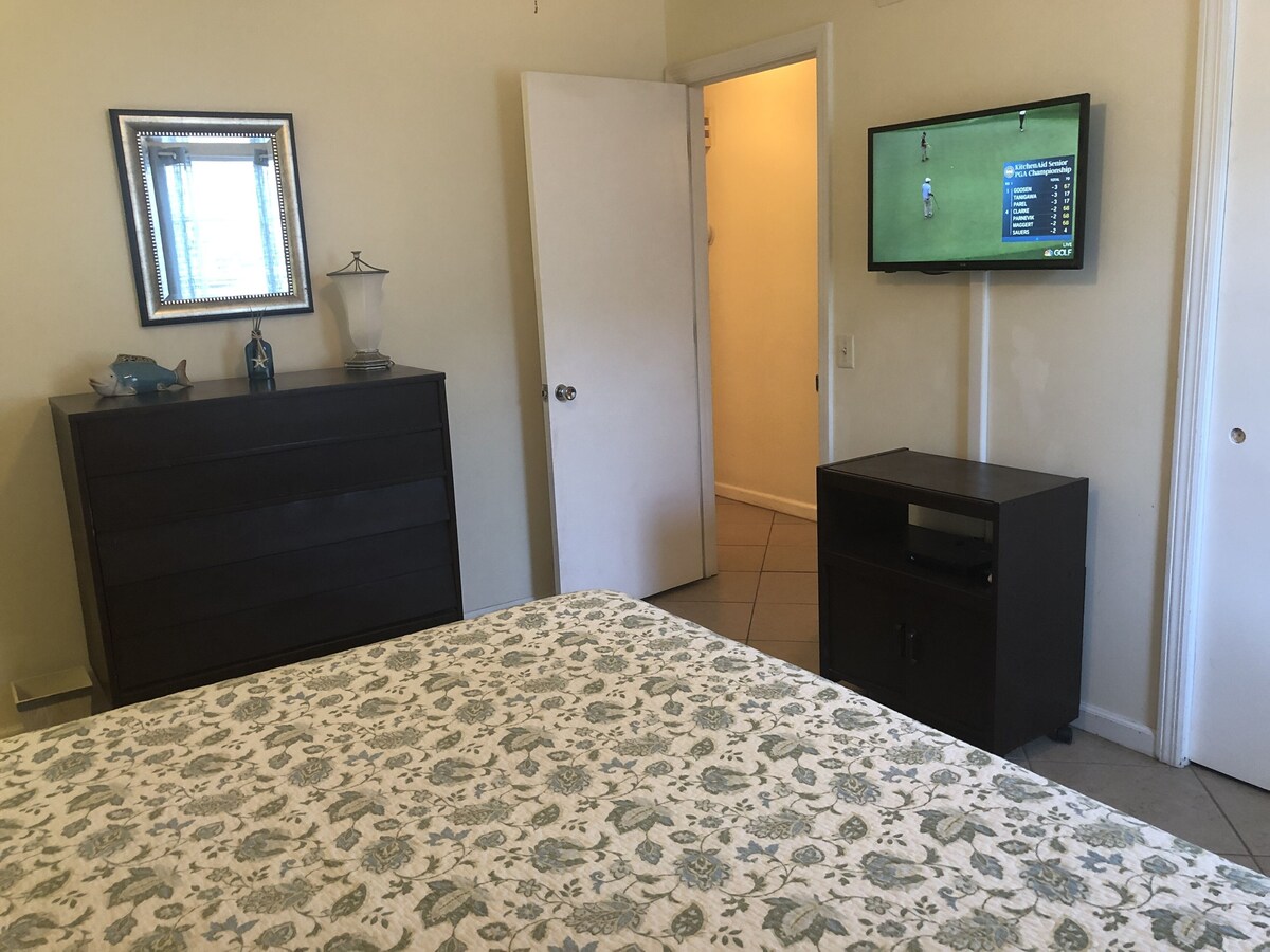 FAMILY TIES DUPLEX 3 bedrooms 2 bathrooms
