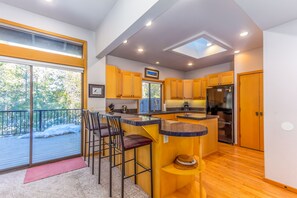 Kitchen w/ Bar Seating