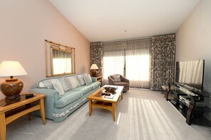 0321-living rm- 005.jpg