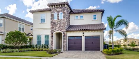 760GoldenBearDr-3