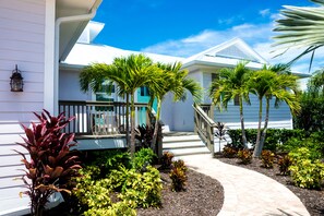 Steps away from your vacation of your dreams