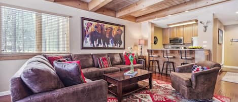 Living Room, Snodallion 25, Breckenridge Vacation Rental