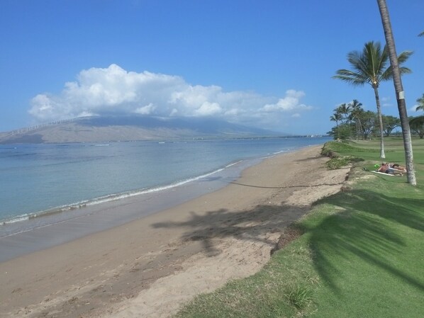 Beach - Waipuilani Beach fronting Maui Sunset complex, West Maui in the background, view north