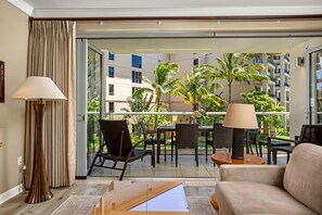 Modern elegance meets comfort in our inviting living room! HKH-216