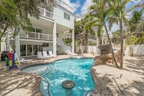 Swim Up Bar