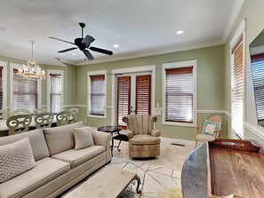 Second Floor, Living Area