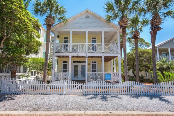 Welcome to Brzee Bungalow!