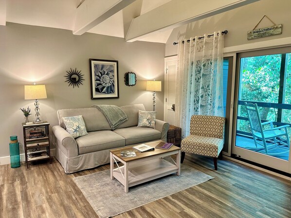 Beautifully renovated Kiawah Villa