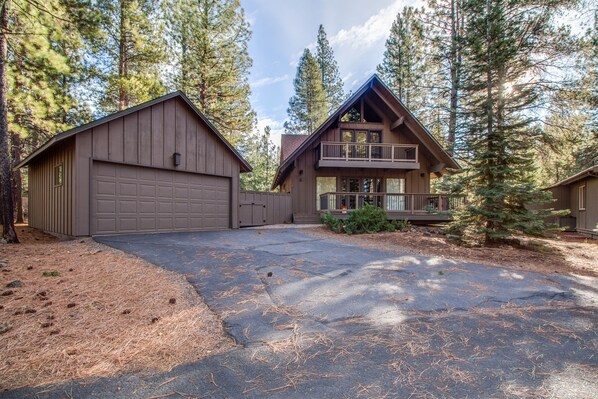 6 Grizzly Lane