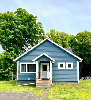 Welcome to the Trailside Retreat #1!
