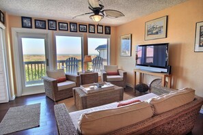 Living room with great views. - Living room with great views.