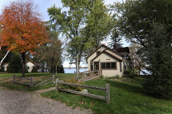 Lakefront Cabin #8 The Musky House (331)