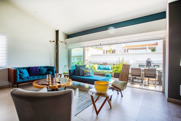 Elegant penthouse at Zenith