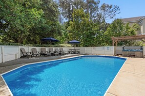 CL328: Irish Tides | Private Pool Area