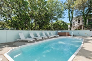 CC153: The Tipsea Turtle l Pool Area & Hot Tub