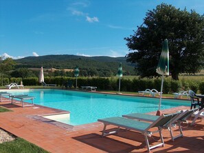 villino-bazzani-casole-d'elsa-multiproperty-pool