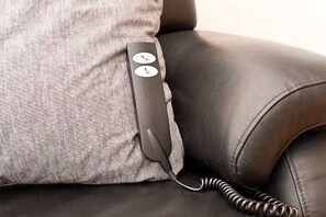 Wohnzimmer mit integriertem Küchenbereich