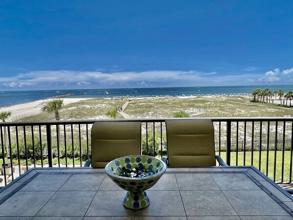 This balcony is the PERFECT spot for a cup of coffee in the morning, or a glass of wine in the evening!