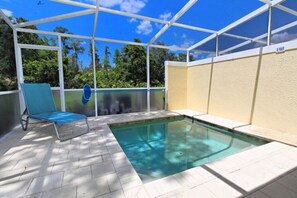20_Pool_0721.jpg