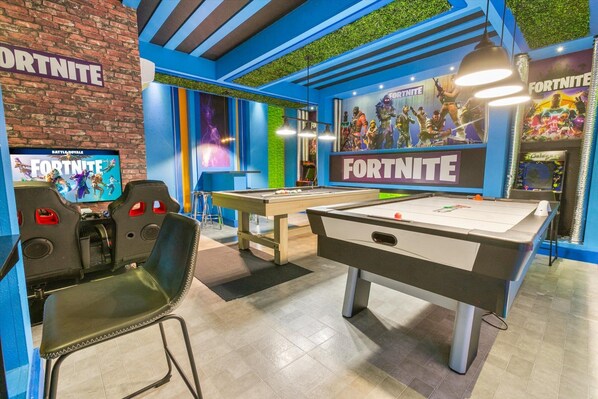 Spielezimmer