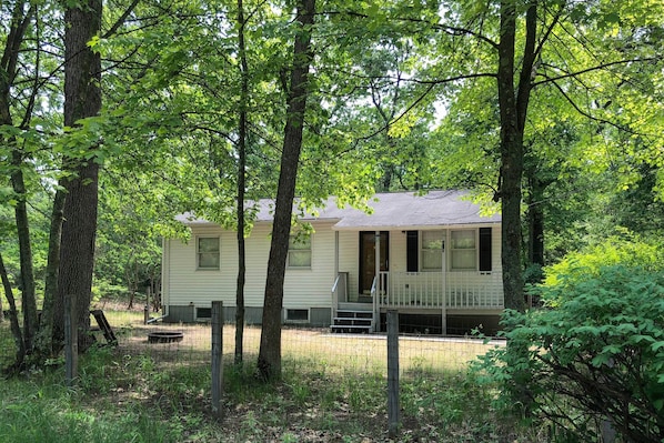 Twin Lake Vacation Rental | 3BR | 1BA | 1,080 Sq Ft | Stairs Required