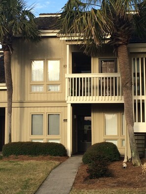 Unit is on the 2nd floor.