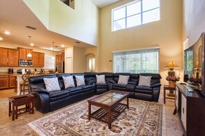 15-Family Room2.jpg