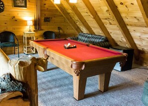 Spielezimmer