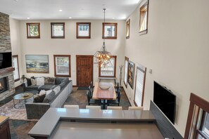 This spacious vacation rental home offers an open concept to gather with friends and family during your vacation.
