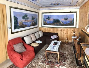 Living room 1