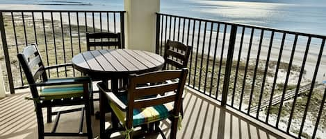 Beautiful polywood furniture on our balcony!