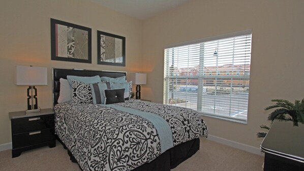 Queen Bedroom 1 Downstairs
22" TV