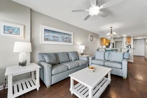 3 BD782 LR