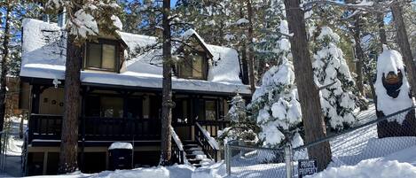 Snow covered Big Bear Cool Cabins, Mountain Bliss front