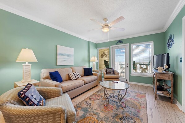1 Boardwalk 986 Living Room
