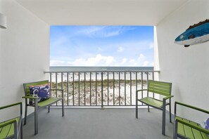 5 Island Shores 358 Balcony