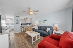2 Sand Dollar 28 Living Room