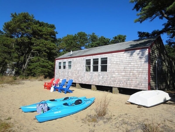 Looking for some adventure? Take the kayak out and discover the pond - 1047 Old Queen Anne Road Chatham Cape Cod - New England Vacation Rental